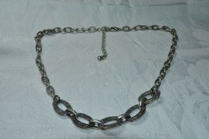 lot 116 image: Matte gunmetal paper link style modernist necklace with textured incorporated links. Lobster clasp. 16L with 2 extender