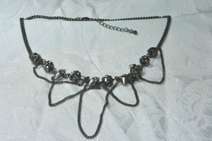 lot 158 image: Vintage Thunder Dome style industrial steampunk spike and chain necklace. Lobster clasp. 16L with 3 extender.