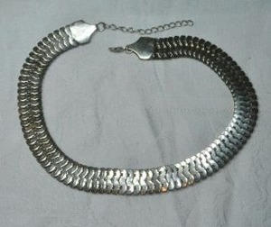 lot 166 image: Industrial style flexible aluminum necklace 16L with 2.5 extender. Lobster clasp.
