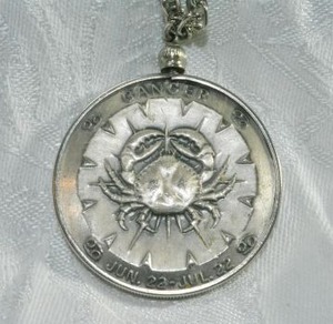 lot 191 image: Industrial gunmetal heavy Cancer zodiac (Jun 22-Jul 22) pendant on 24L espiga chain necklace. Vintage.