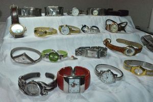 lot 278 image: Watches, parts and straps. Includes a Milan diamond quartz, Lady Sheffield 17 jewel, Timex Indiglo plus.