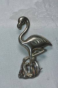 lot 331 image: Sterling Silver figural flamingo broochpin. Marked SB Sterling on reverse. 2.75L