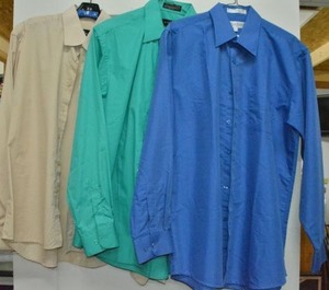 lot 98 image: Mens Dress shirts all size 15-12 34-35. Look New Never Worn.