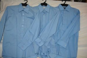 lot 99 image: Blue Mens Dress shirts all size 15-12 32-33.  Look New Never Worn.