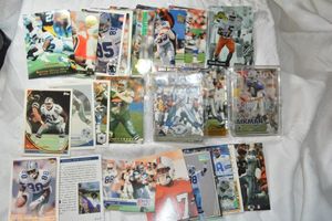 lot 26 image: Misc. Trading Cards (mostly Cowboys) Troy Aikman, Emmitt Smith, Kevin Williams and more