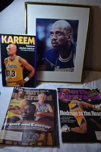 lot 122 image: Kareem Abdul-Jabbar photo, and basketball magazines