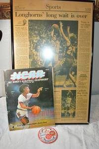 lot 133 image: Lady Longhorns Basketball collectibles