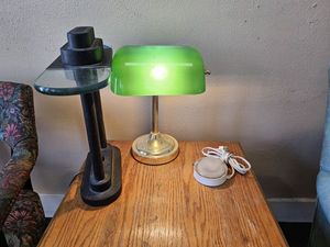 lot 181 image: Table Lamp and Bankers Lamp