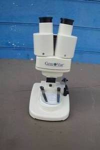 lot 25 image: Gem-Vue Microscope, Model HG501826 With 20-X Lens, Gem Holder And Light- (Needs New Batteries)