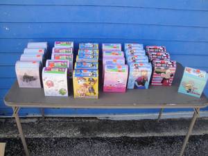 lot 83 image: Lot-Paper Magic Valentine Keepsake Mailboxes, 26-Boxes, Varity Ov Characters