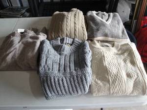 lot 116 image: 5-Ladies Sweaters, All Size Lg, Mixed Colors, Brands And Styles.