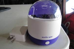 lot 125 image: Smile Direct Club Smile Spa, Ultrasonic UV Cleaning Machine
