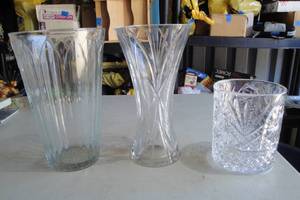 lot 214 image: 3-Lead Crystal Vases, 1-10 x 6, 1-10 x 5-12 And 1-6 x 5 Note 3 X Money