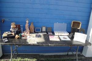 lot 263 image: Lot Of Mixed Items, See Photos