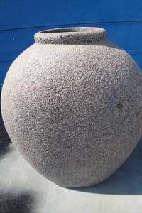 lot 261 image: Brown Sand Speckled Vase, Good Condition, About 9 x 10