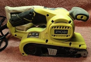 lot 17 image: Ryobi Model BE319 Corded 3x8 Belt Sander---Works