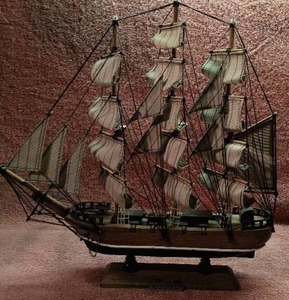 lot 13 image: Vintage Fragata Siglo XVIII Wooden Handmade Model Schooner Ship---ID tag needs to be glued back on base