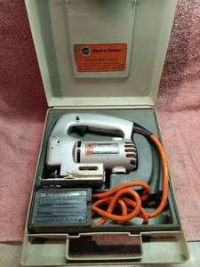 lot 73 image: Vintage Black & Decker 7539 Deluxe 2 Speed Jigsaw Kit