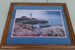 lot 109 image: Nice Selection of Artwork Decor--Please see all pics