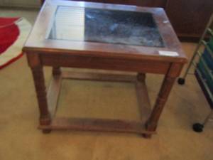lot 65 image: Glass top wicker bottom side table 202018