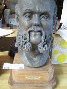 lot 90 image: Sculpture - Socrates head statue 12 tall By Jennie Johnson