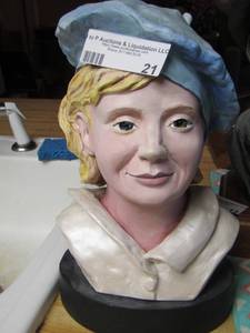 lot 21 image: SCULPTURE  - Female head statue no name but made by Jennie Johnson , 2000-   11 12 tall