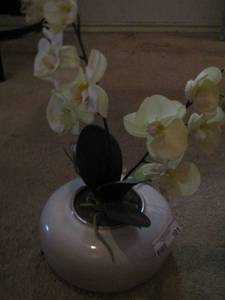 lot 101 image: oval vase with wax flowers