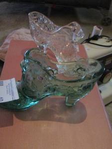 lot 19 image: 2 glass Fenton boots
