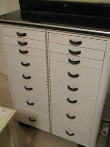 lot 11 image: 16 drawer white and black Art cabinet in good condition