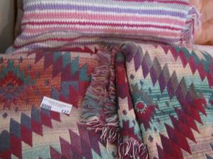 lot 127 image: quilts qty 3