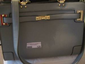 lot 129 image: sky blue pet carrier