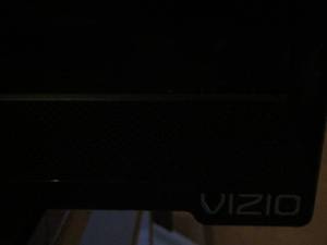 lot 23 image: 28Vvizio flat screen TV no remote