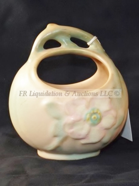 lot 26 image: 1930s Weller Pottery Wild Rose Round Basket Vase