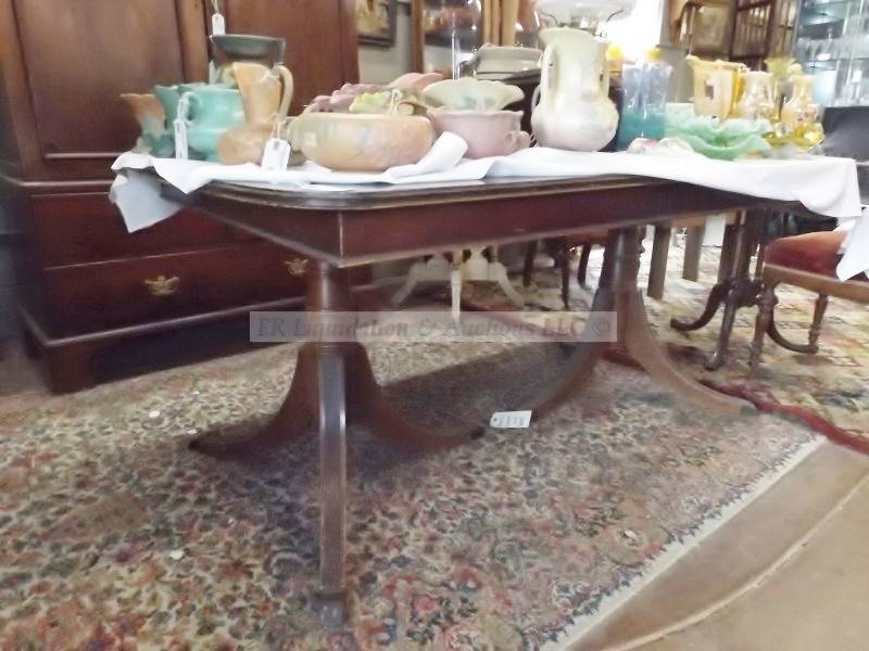 lot 45 image: Antique Thomasville dining table