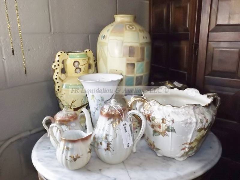 lot 58 image: Vintage and contemporary ceramics