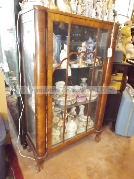 lot 73 image: 1930s display cabinet