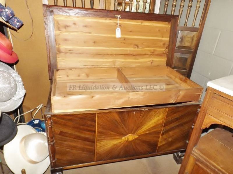 lot 78 image: Mid century cedar lined hope chest