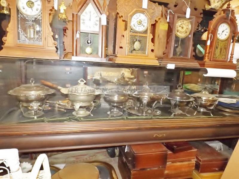 lot 128 image: Silver plate chafing dishes and more