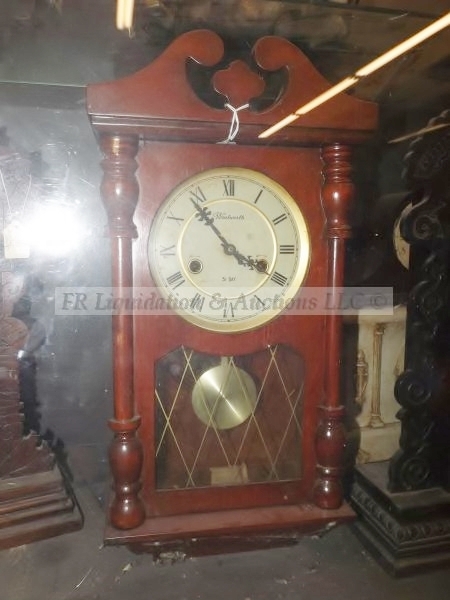 lot 134 image: Vintage Wentworth 31 day chime clock