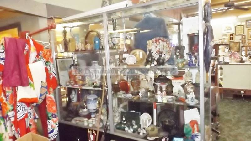 lot 859 image: Glass wall display cabinet