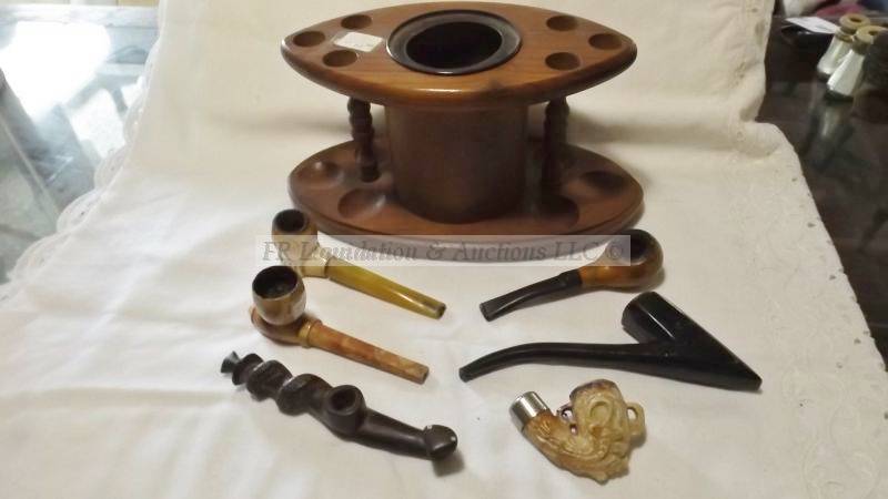 lot 836 image: Classic tobacco pipes