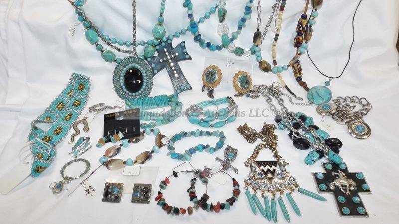 lot 817 image: Genuine turquoise and faux turquoise jewely