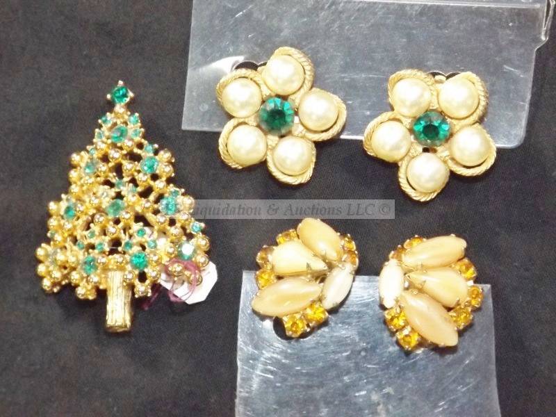 lot 484 image: Weiss signed clip earrings, Eisenberg brooch