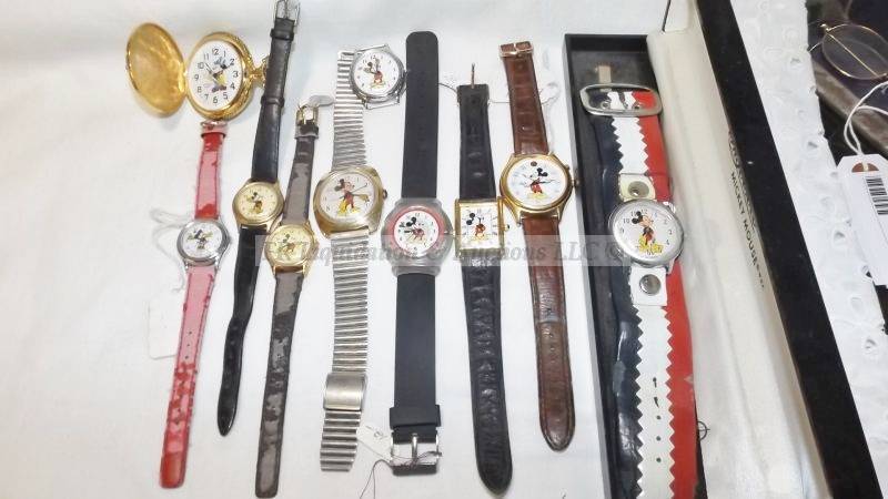 lot 852 image: Disney Mickey Mouse watches
