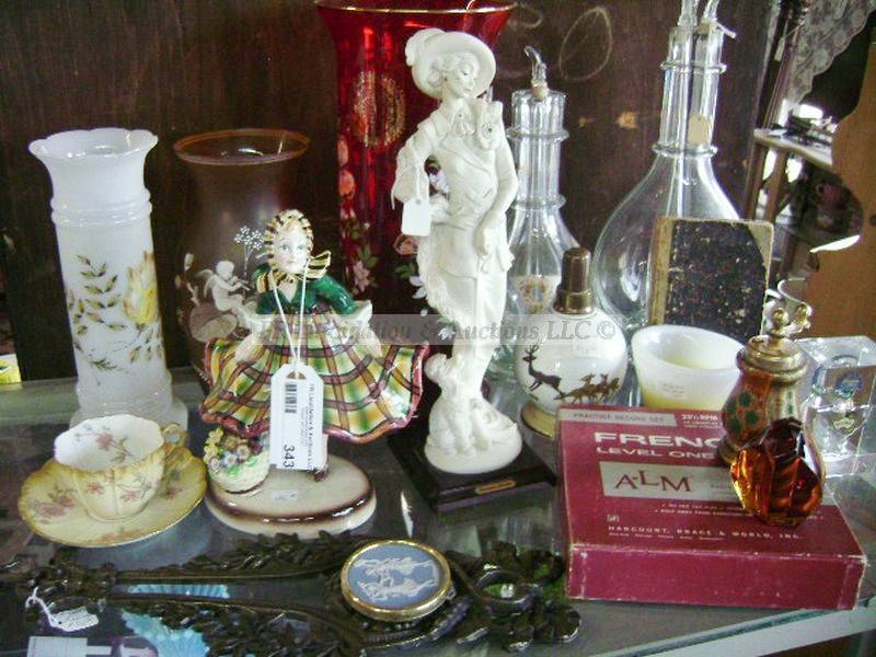 lot 343 image: Italian & French collectables