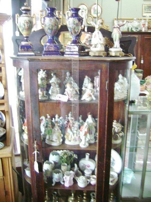 lot 268 image: Entire contents of cabinet