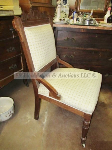 lot 200 image: Eastlake late Victorian ladies parlor chair