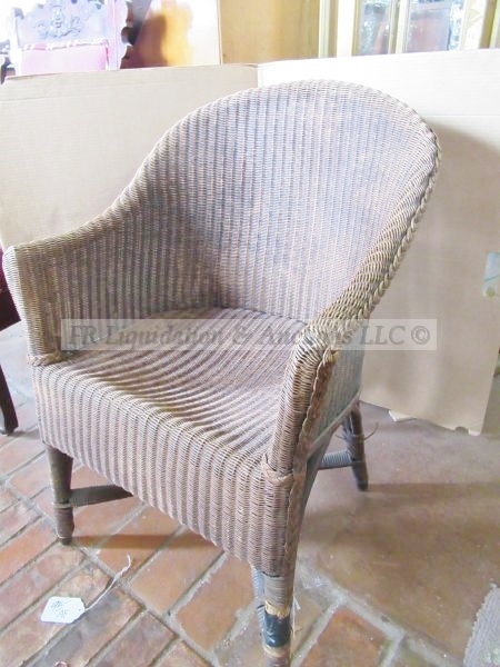 lot 251 image: Wicker barrel chair, c. 1940s
