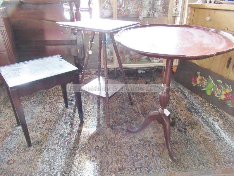 lot 274 image: Vintage occasional tables