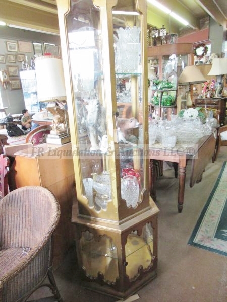 lot 285 image: Hexagon shaped display cabinet